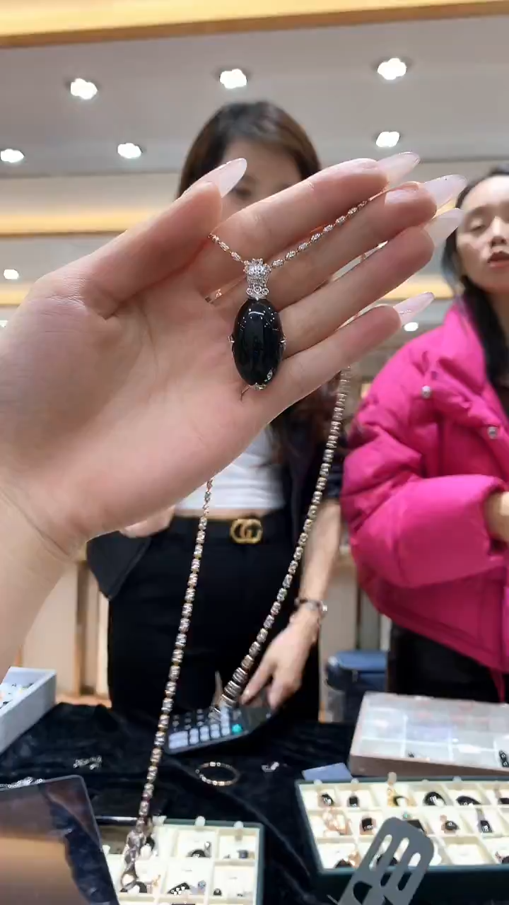 【闪购商品】翡翠吊坠(不含链)18K金镶嵌吊坠（不含链）GJ