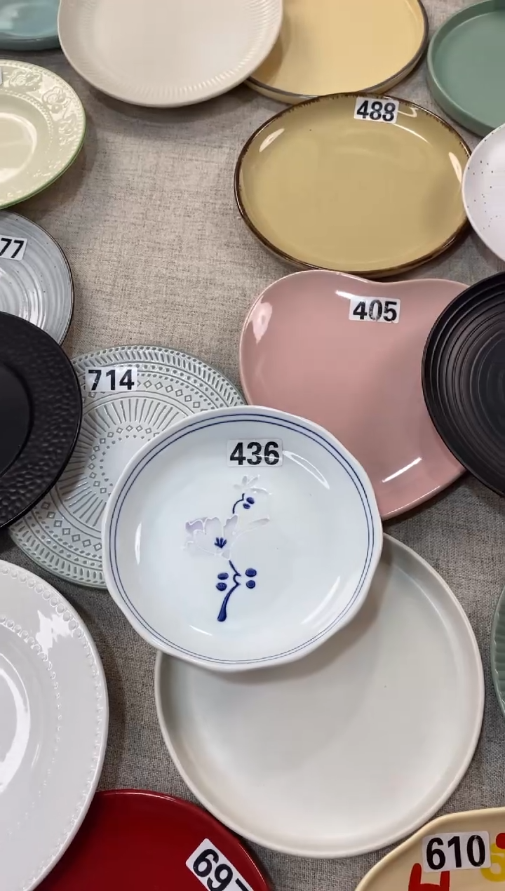 瓷436**2只微瑕不介意拍