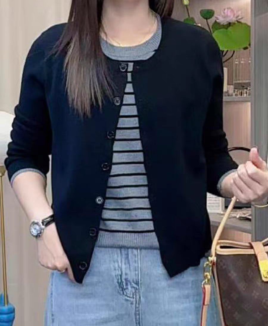 2025年新款拼色假两件针织长袖拼接撞色秋季设计感长袖3166