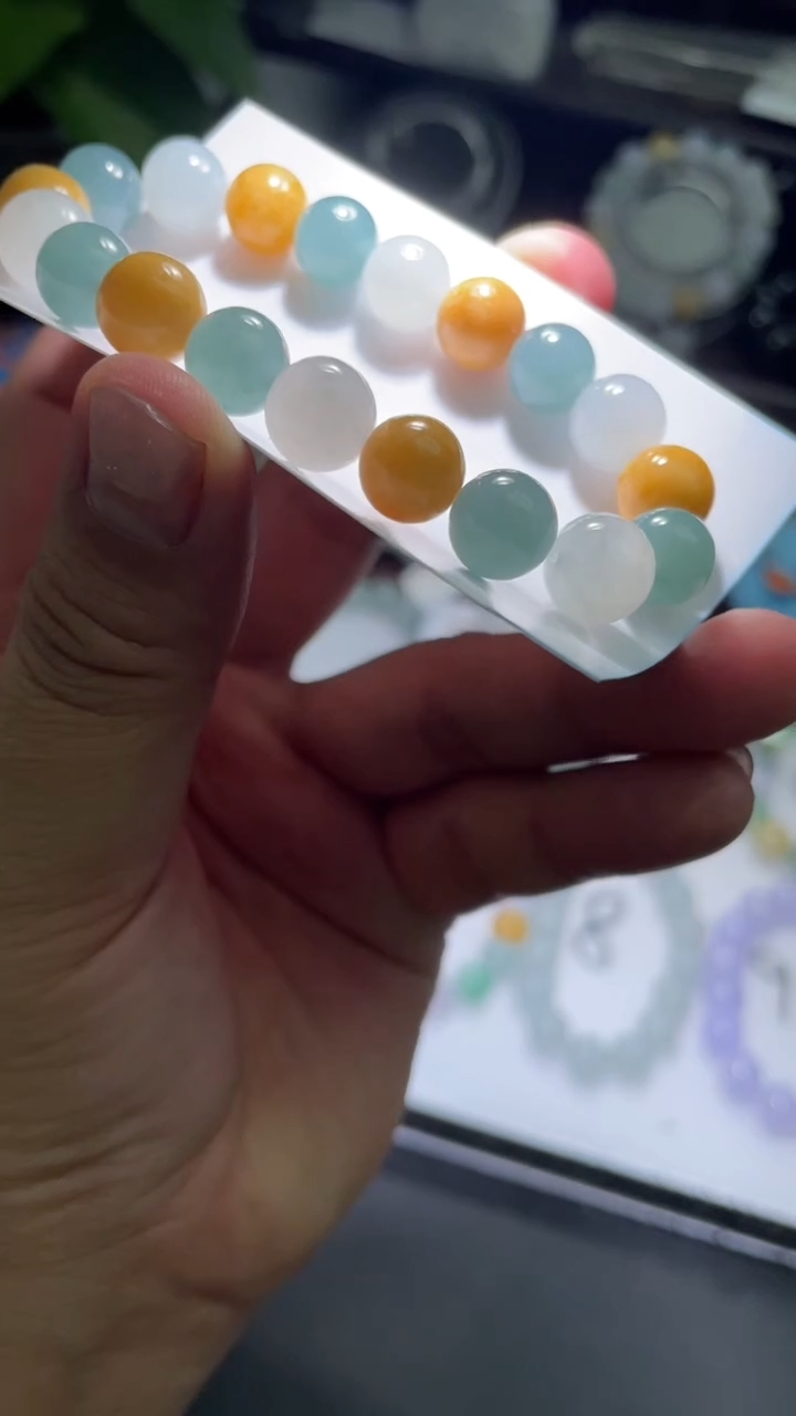 【闪购商品】翡翠手串未镶嵌翡翠