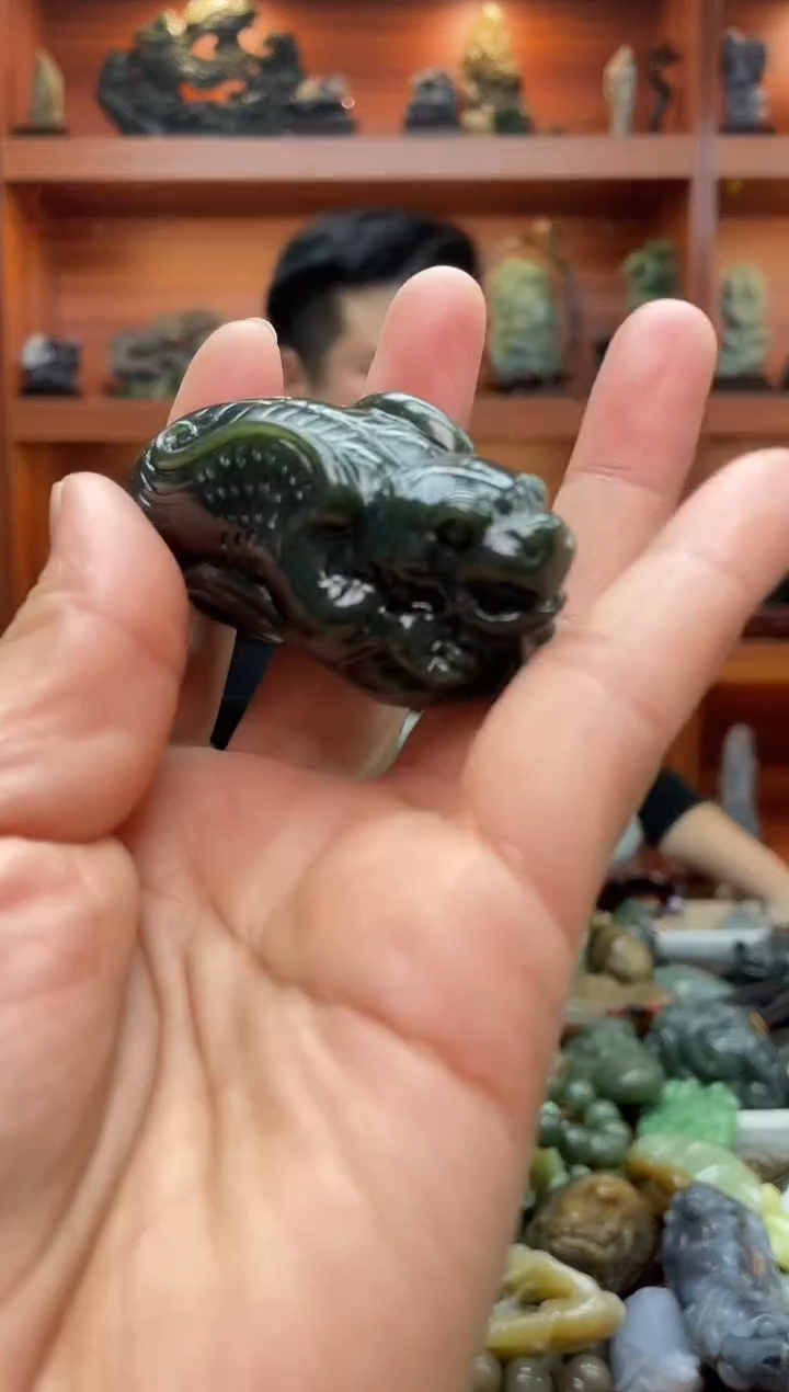 未镶嵌和田玉把件1