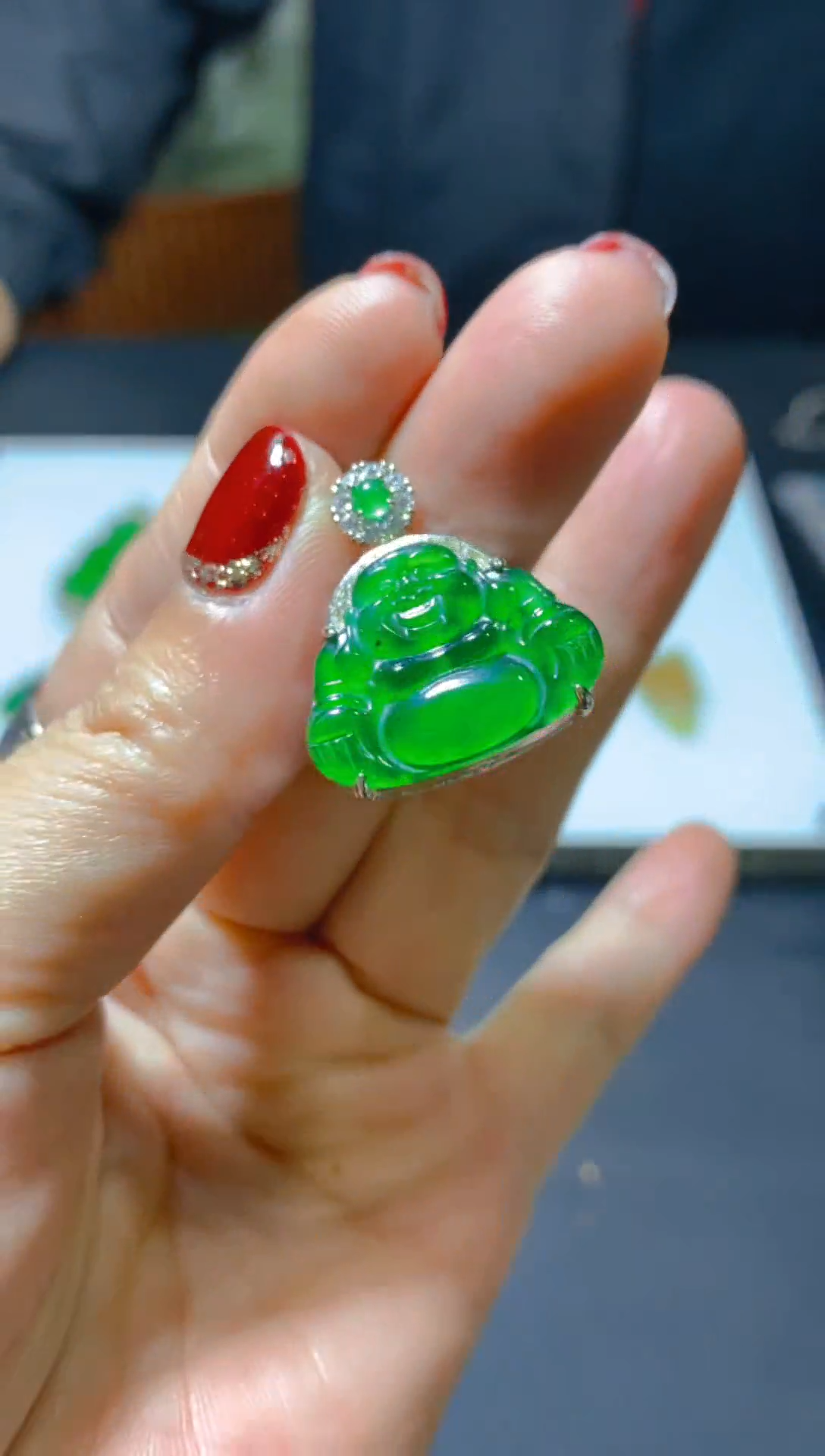 吊坠(赠链)未镶嵌翡翠天然A货翡翠 假一罚四