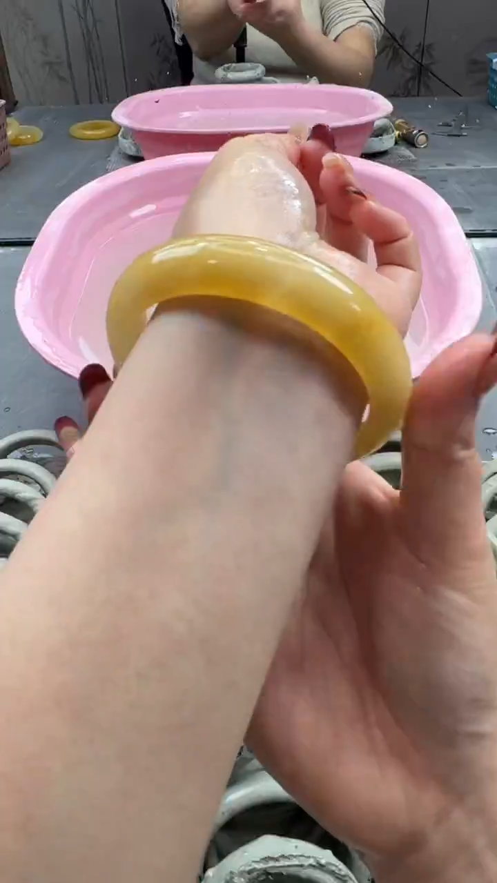 未镶嵌手镯石英质玉2 6162