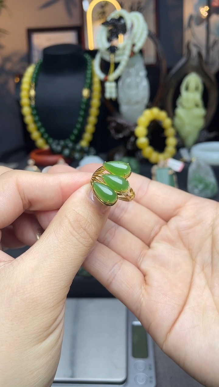 【闪购商品】和田玉戒指18K金镶嵌戒指