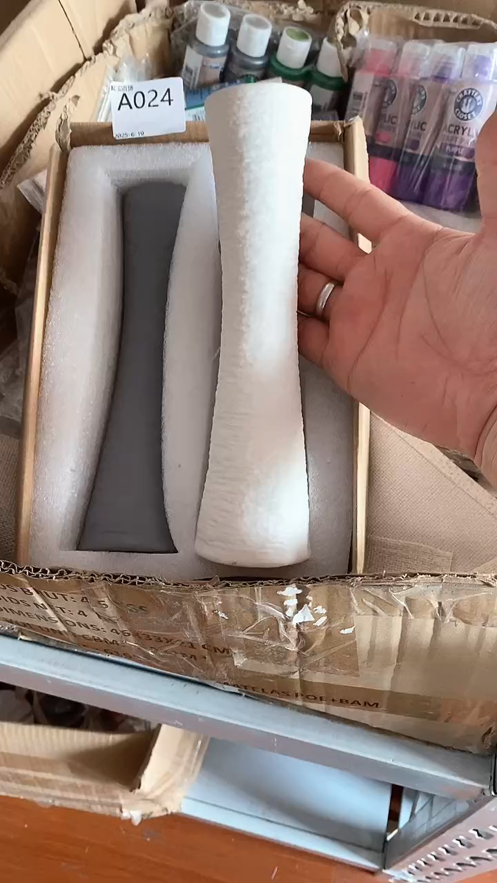 泥制A024陶瓷花瓶白色+灰色一套