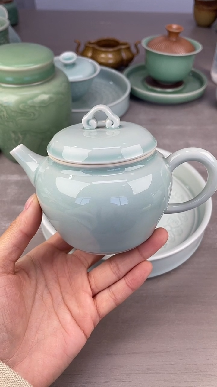 青瓷仓储清仓福利微微暇