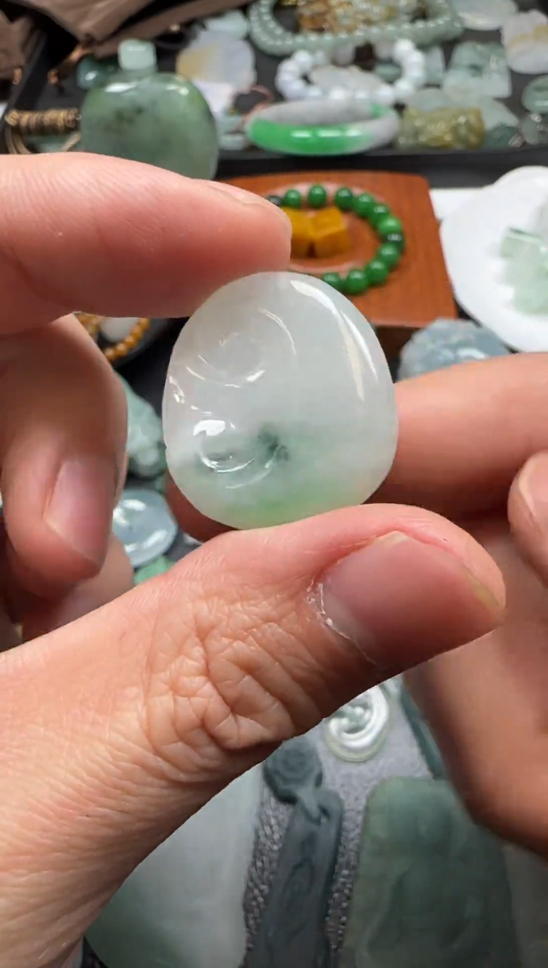 颈饰未镶嵌翡翠如意