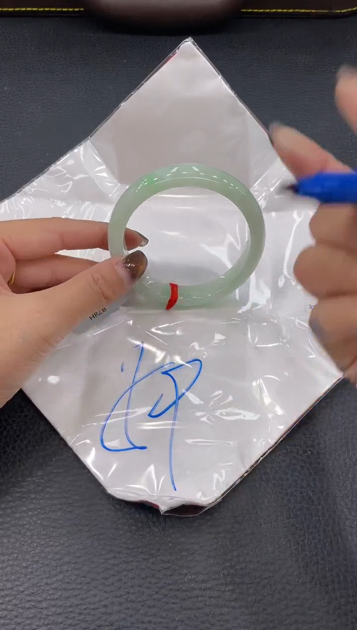 【闪购商品】翡翠手镯未镶嵌手镯