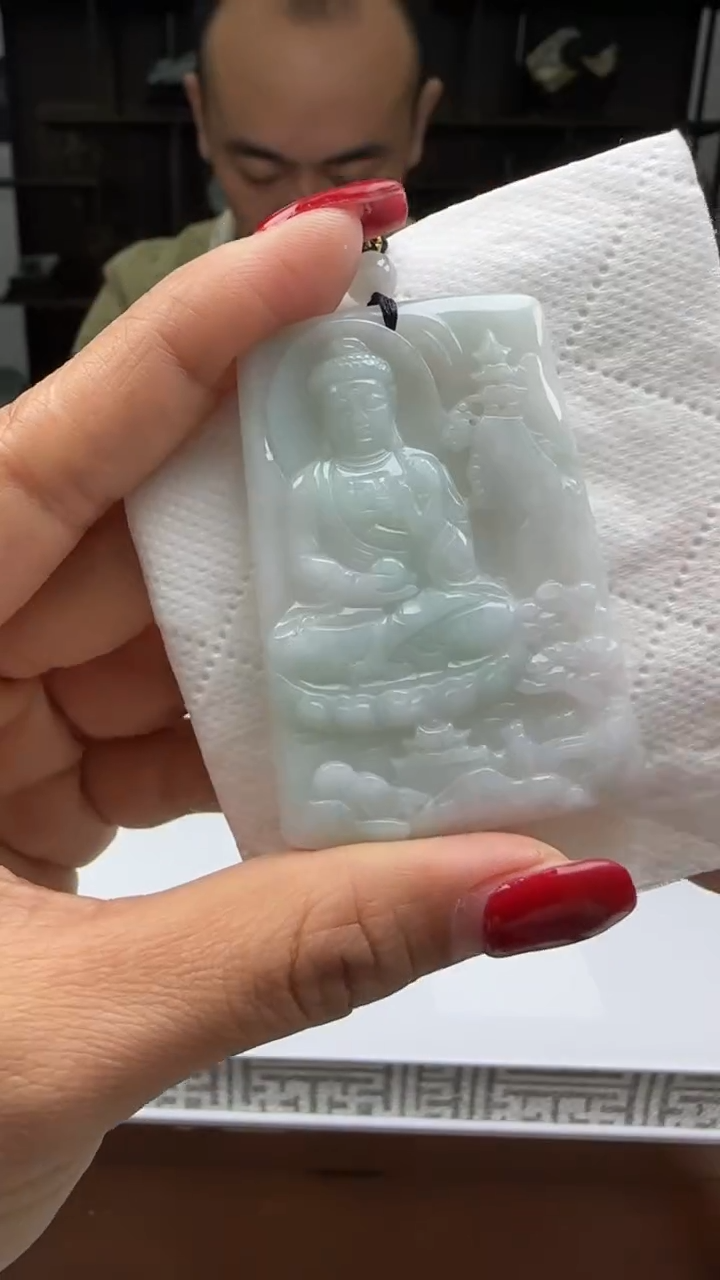 【闪购商品】翡翠颈饰未镶嵌天然翡翠A货吊坠