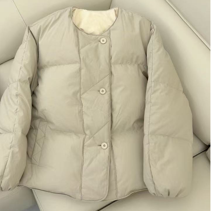 【原 歌】YG新国标90白鹅绒简约圆领豆绿羽绒服女YG957