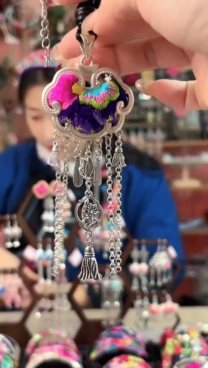 艺枝独绣手工饰品49