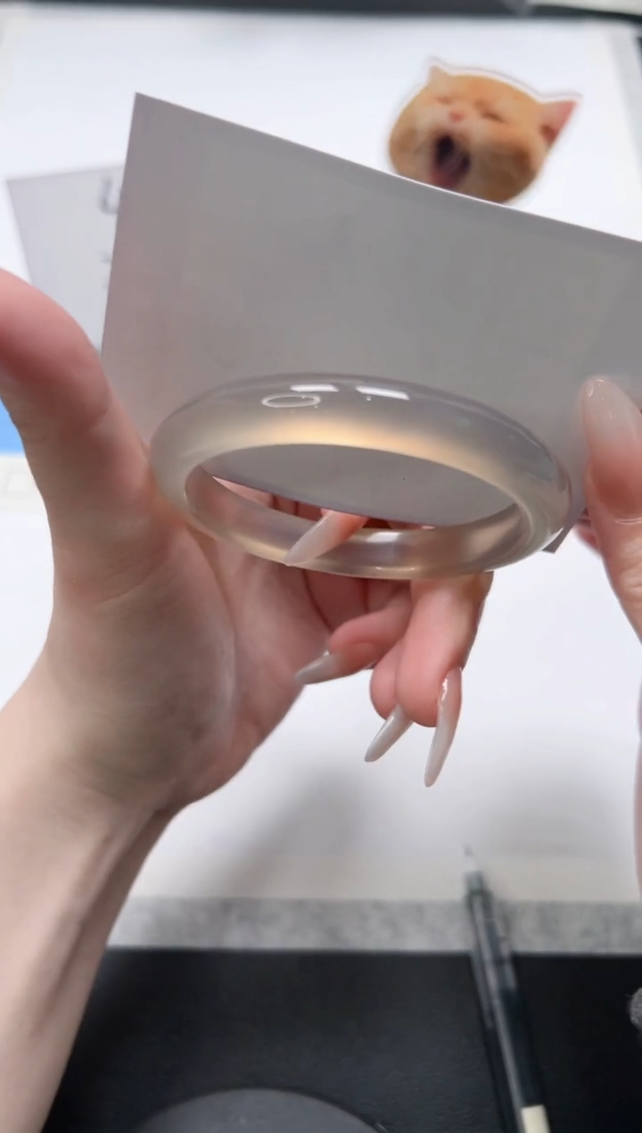 【闪购商品】石英质玉手镯未镶嵌85/香槟灰