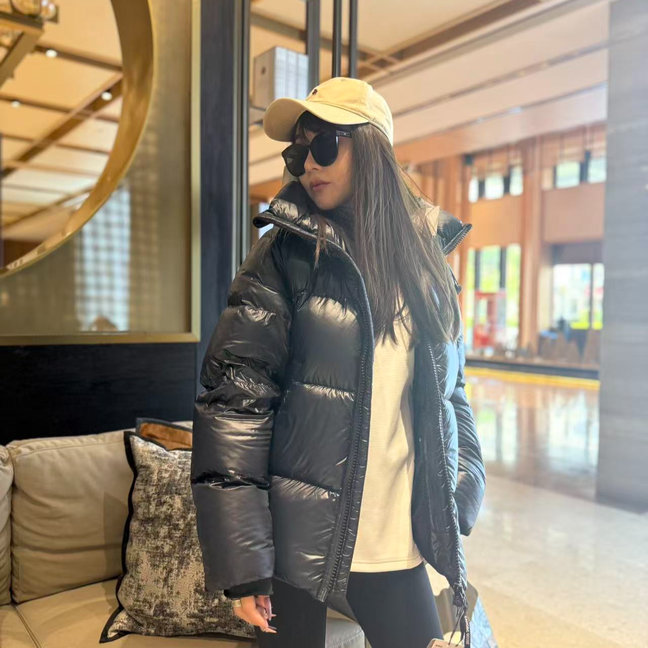 亮面面包羽绒服冬季男女同款加厚连帽