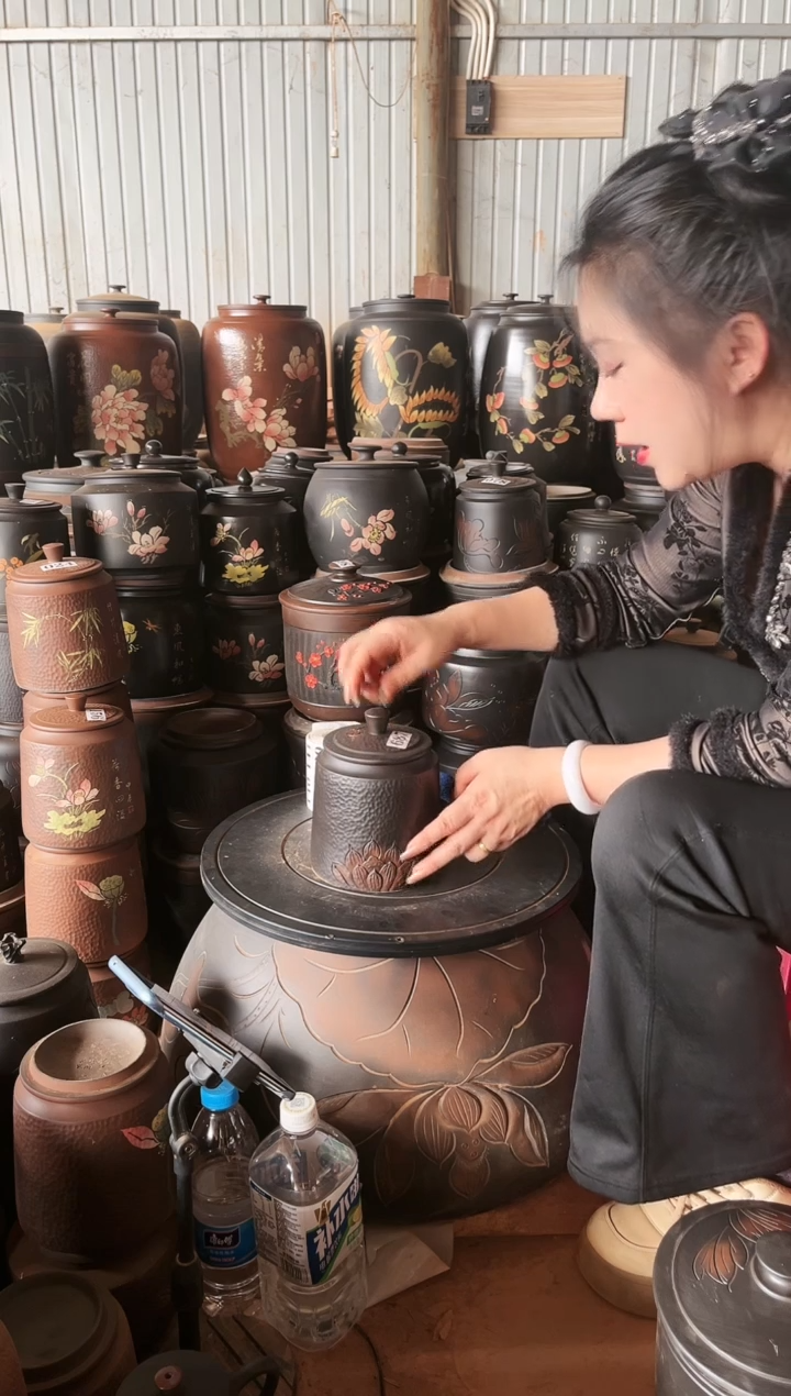 【闪购商品】壶瑕疵茶叶罐 100克黑色 687