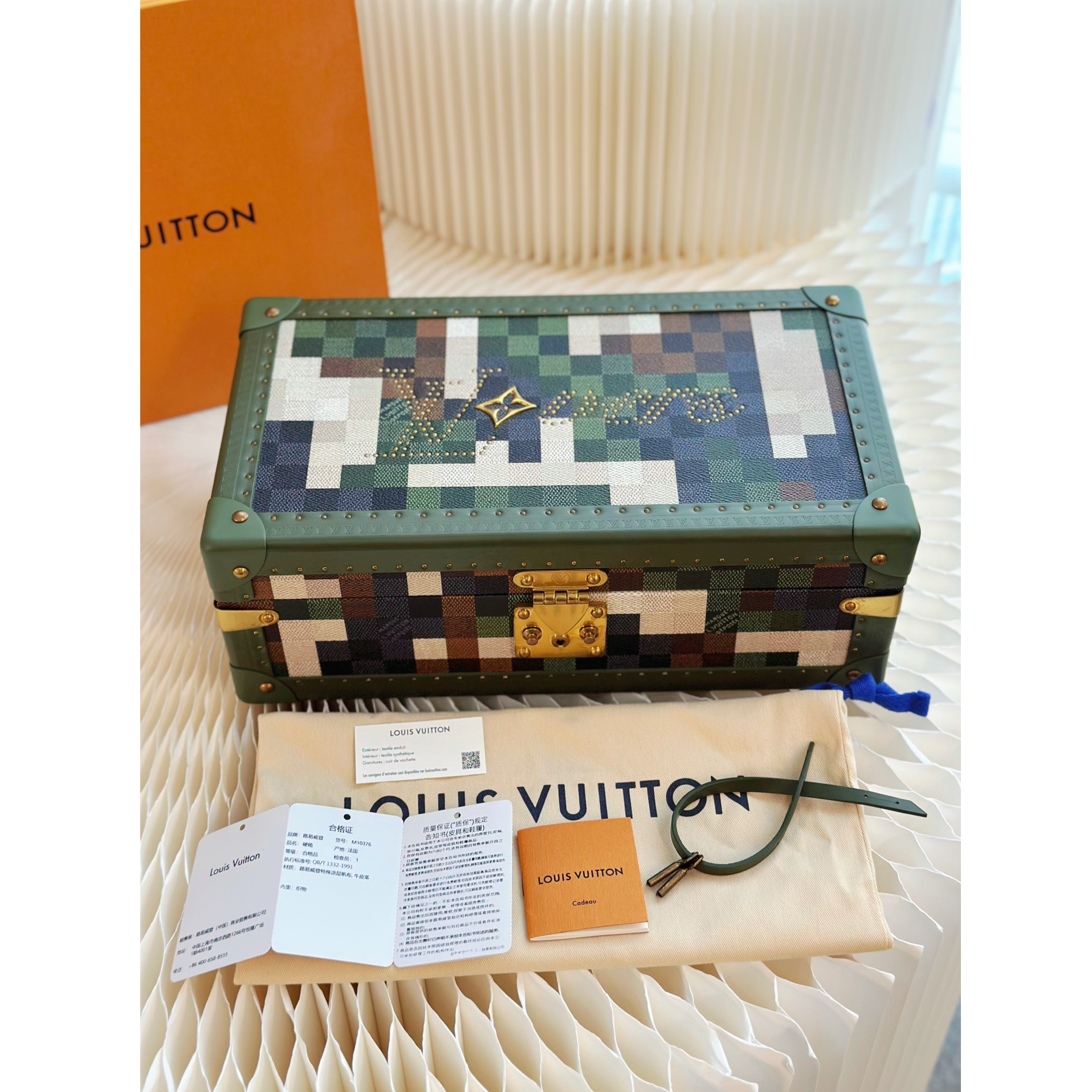 未使用 LouisVuitton/路易威登 老佛爷 迷彩八卡位棋盘格腕表箱