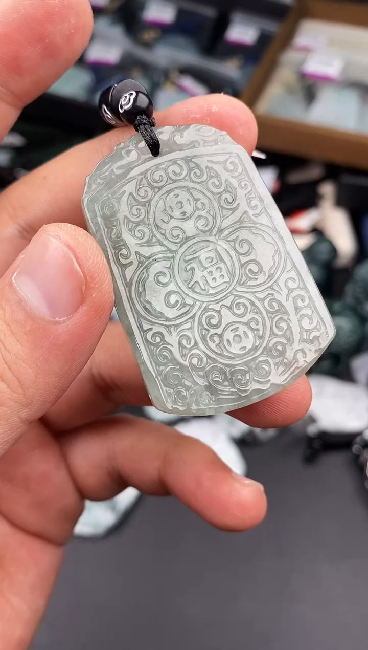 【闪购商品】翡翠颈饰未镶嵌  天然翡翠，一物一图