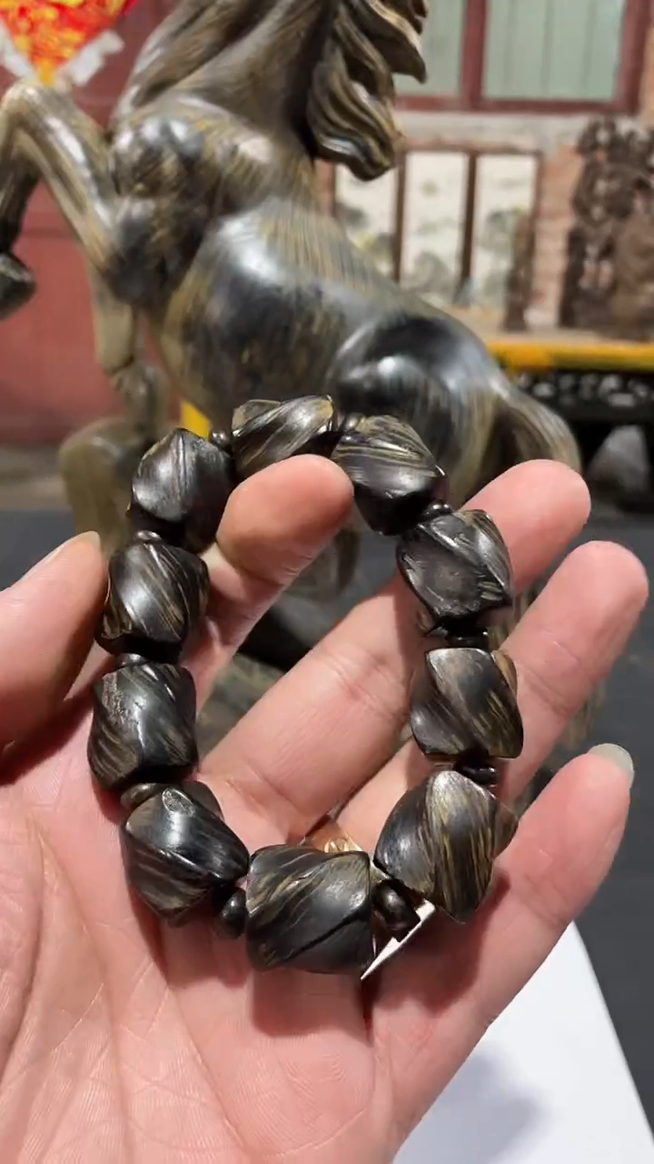 【闪购商品】木木雕潘家大院 香木摆件