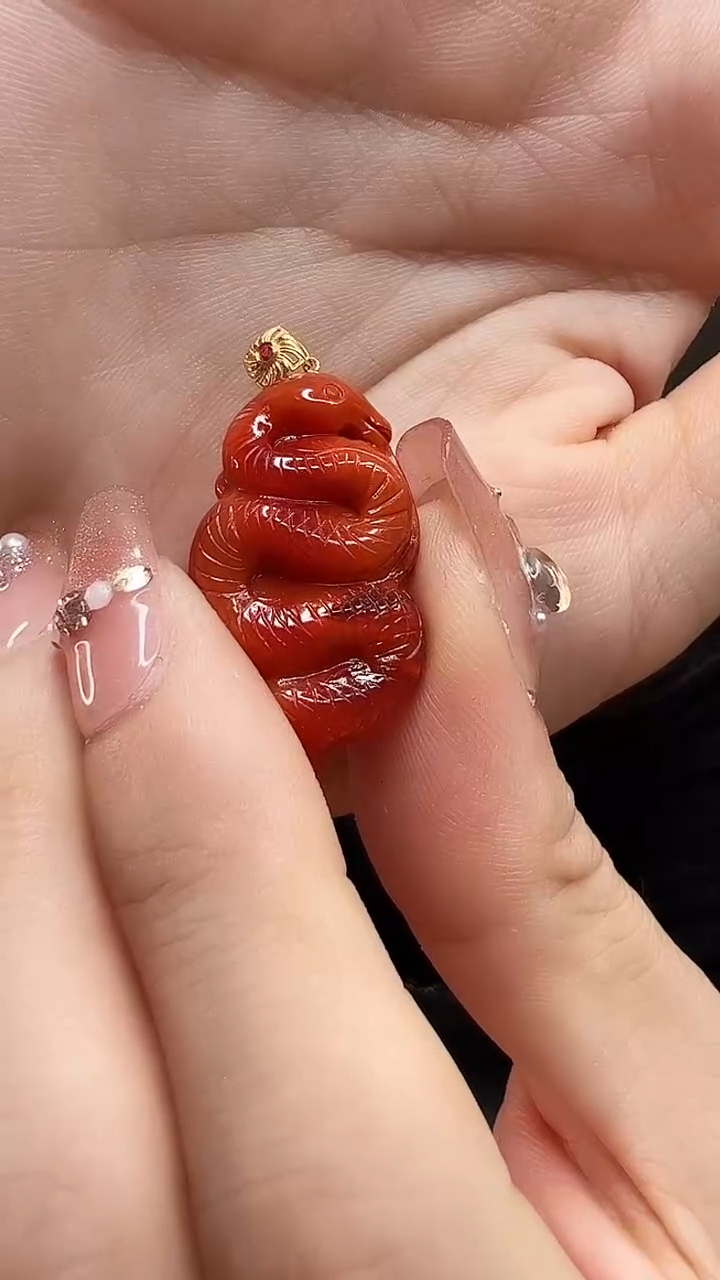 【闪购商品】南红玛瑙吊坠(不含链)18K金镶嵌/