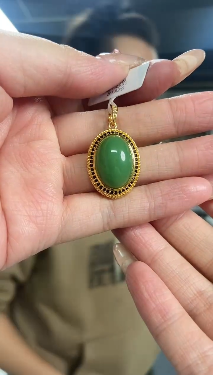 【闪购商品】和田玉吊坠未镶嵌多样性发其一颜色微差