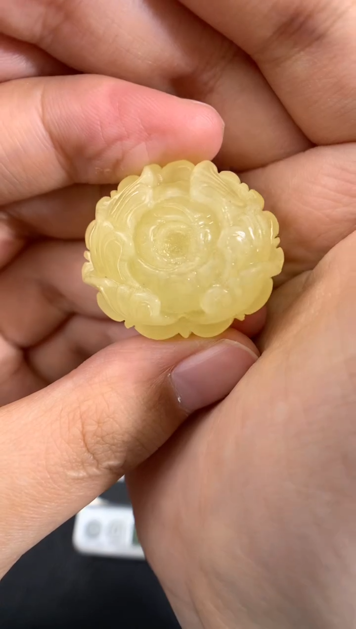 琥珀未镶嵌珠宝奇石1