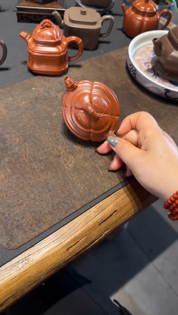 【闪购商品】紫砂茶壶海棠腰圆双线竹鼓