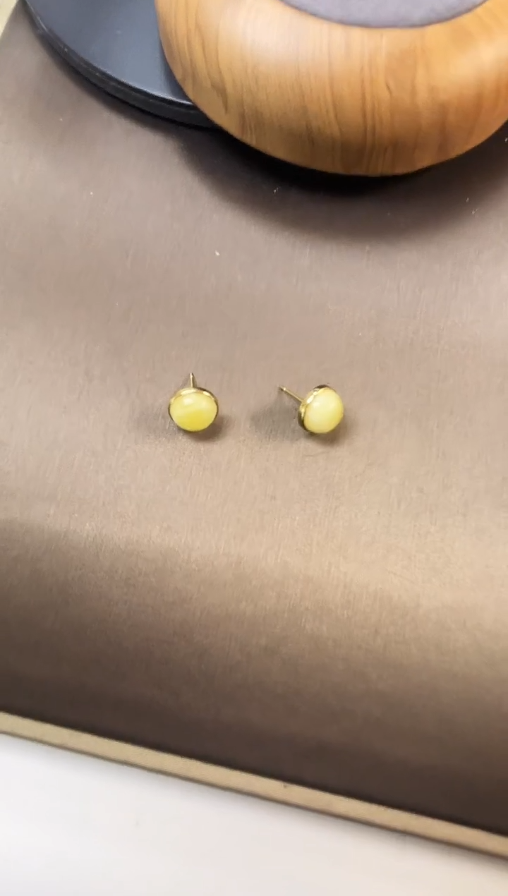 琥珀银S925镶嵌耳饰如***️琥珀 银S925镶嵌 耳饰 如