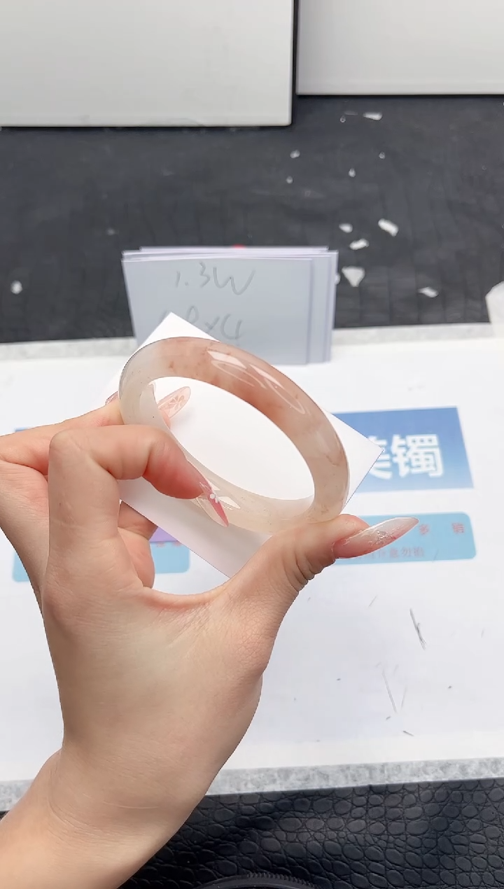 【闪购商品】石英质玉手镯未镶嵌316-56.7