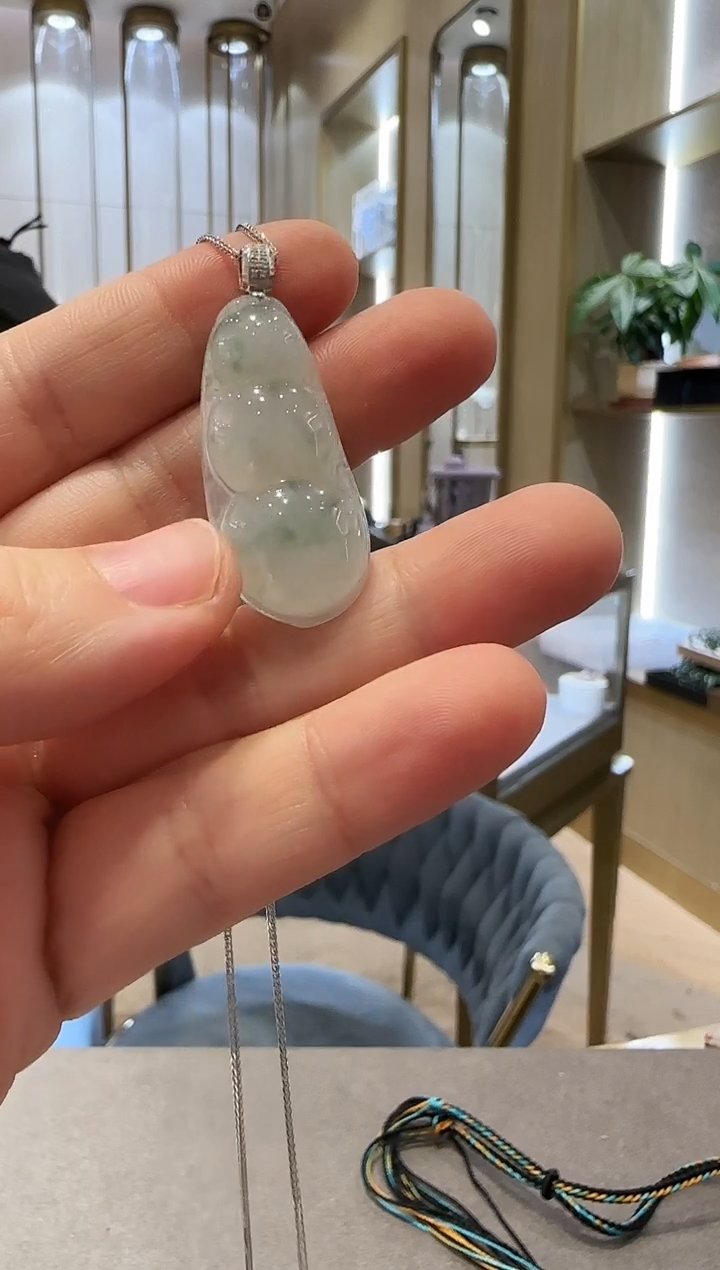 颈饰18K金镶嵌翡翠【86】