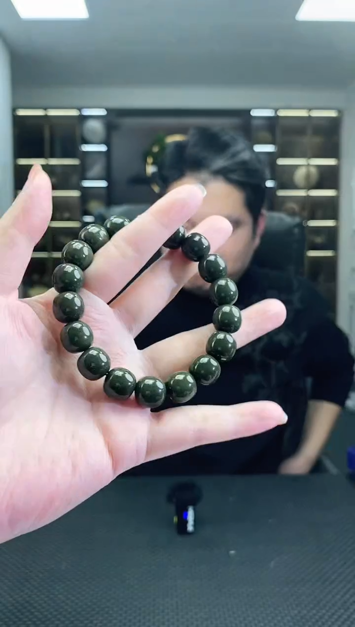 颈饰未镶嵌和田玉桶珠卡12手串