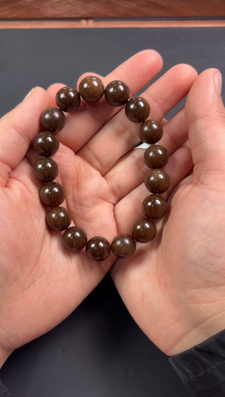 【闪购商品】和田玉手串未镶嵌且末金山微色差卡12手串