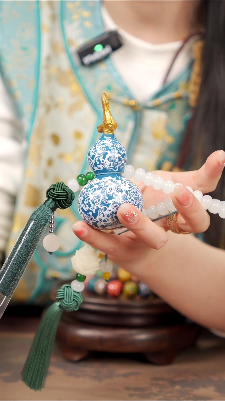 【闪购商品】39易林漂漆车挂手捻葫芦----168