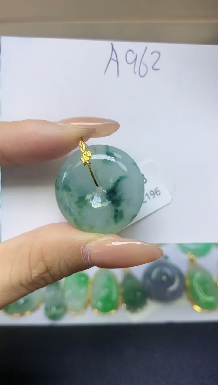 颈饰18K金镶嵌翡翠天然缅甸A货翡翠百元以上9元证书费自理