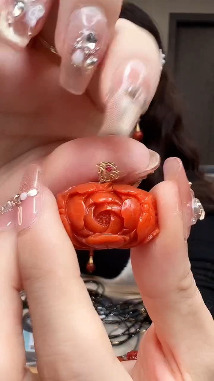 【闪购商品】南红玛瑙吊坠18K金镶嵌/花花/YNZT