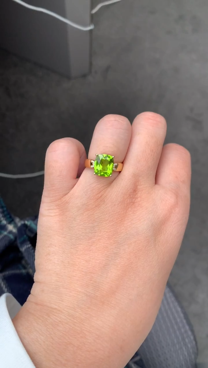 18K金镶嵌戒指橄榄石3.2ct橄榄石 定制 GE