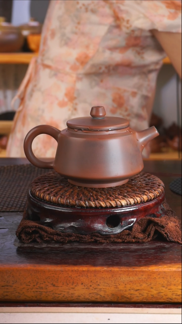 陶乐*广西钦州坭新陶茶壶霸王壶无盒无赠