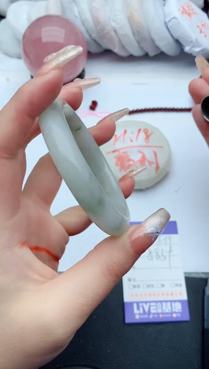 【闪购商品】石英质玉手镯未镶嵌F99+58/59