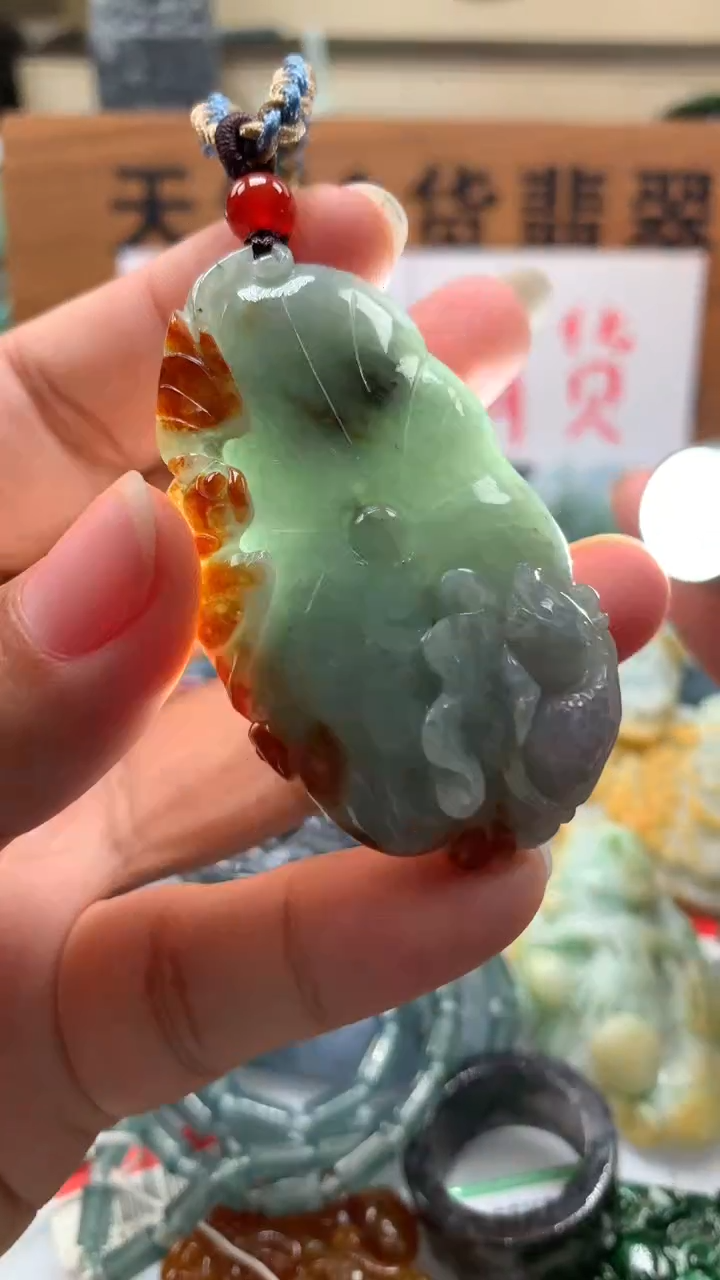 【闪购商品】翡翠颈饰未镶嵌保真天然A货翡翠