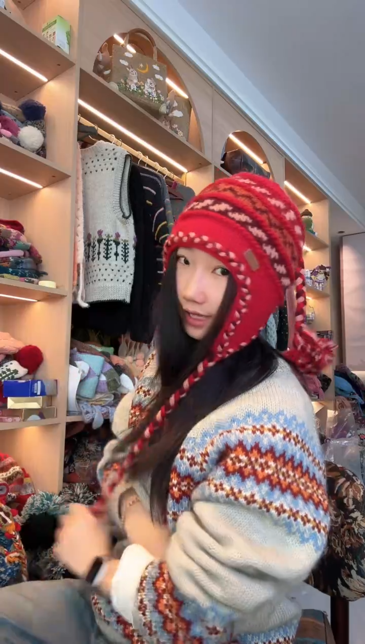 羊毛美利奴红色大辫子护耳