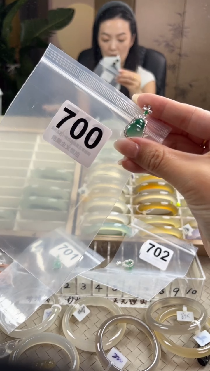 银S925镶嵌手镯石英质玉木**青700
