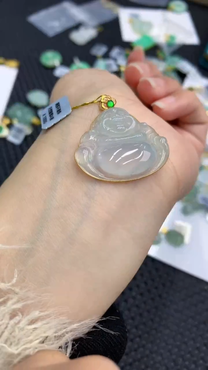 【闪购商品】翡翠颈饰18K金镶嵌            8