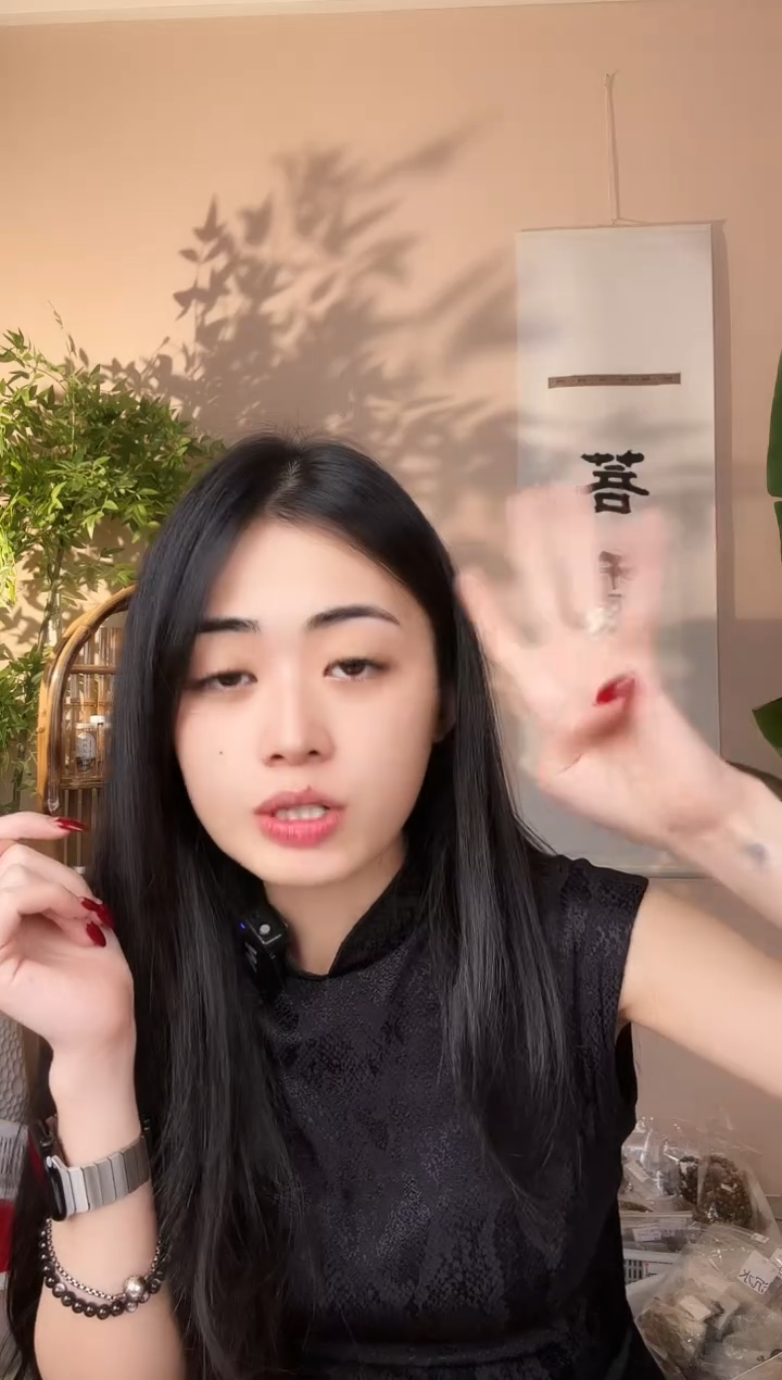 【闪购商品】沉香手串海南白棋沉水0.8圆珠单圈1件多样性发货