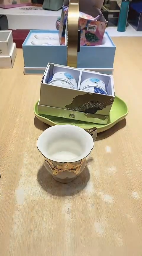 瓷片生活的本意就是开心@@1