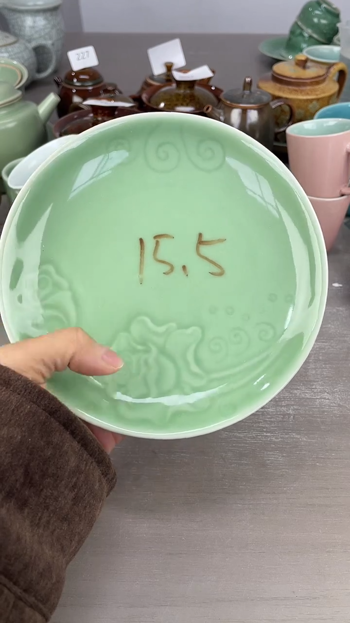 青瓷仓储清仓福利微微瑕