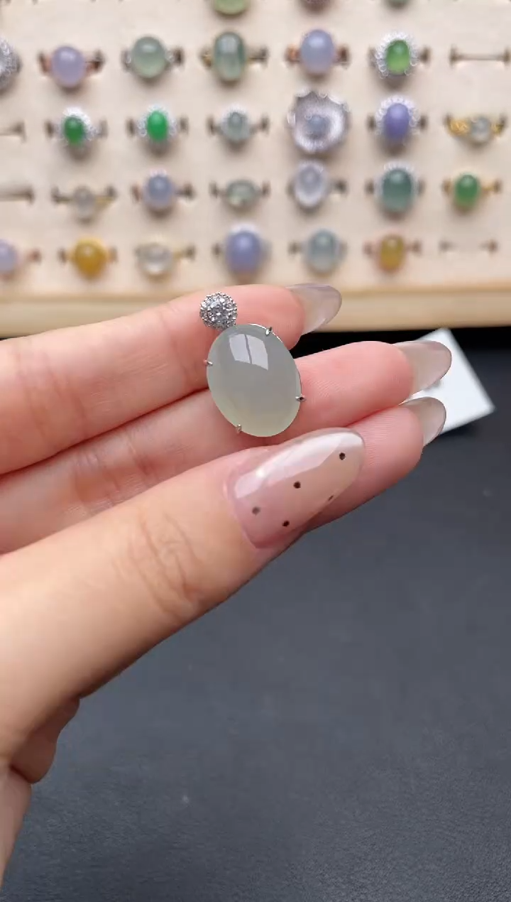 【闪购商品】翡翠吊坠(赠链)银S925镶嵌一物一证一礼盒