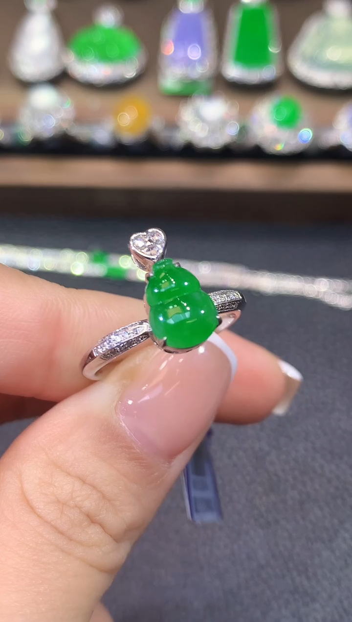 18K金镶嵌戒指翡翠D10戒指吊坠两用款