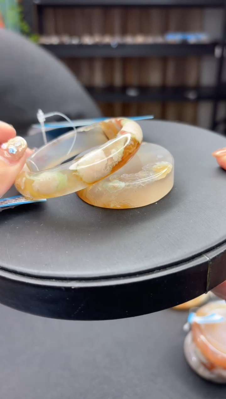 【闪购商品】石英质玉手镯未镶嵌254（55圈赠送镯心）