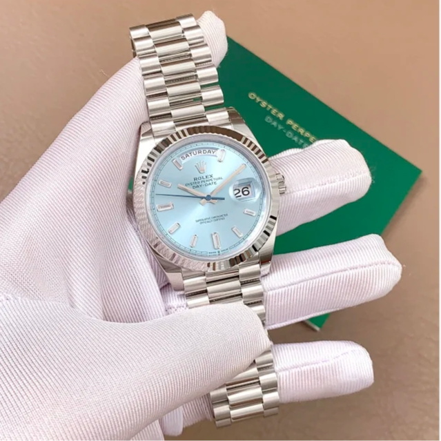 未使用 Rolex/劳力士 礼尚往来25年228236冰蓝DD表5514E