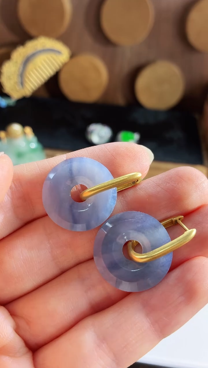 18K金镶嵌翡翠耳饰耳饰