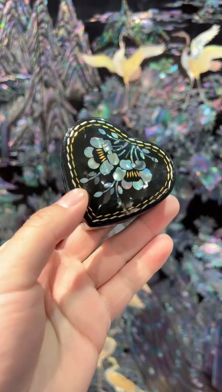 【闪购商品】微瑕老货弘贝雅螺钿漆器文化馆