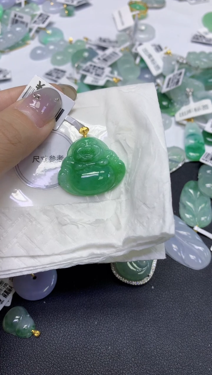 颈饰18K金镶嵌翡翠天然缅甸翡翠A货百元以上9元证书费自理